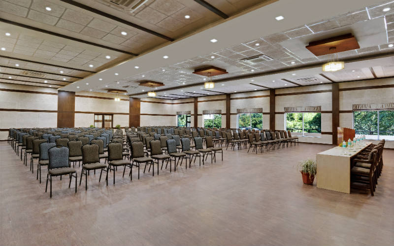 Corbett Suman Grand : Conferencing Facilities